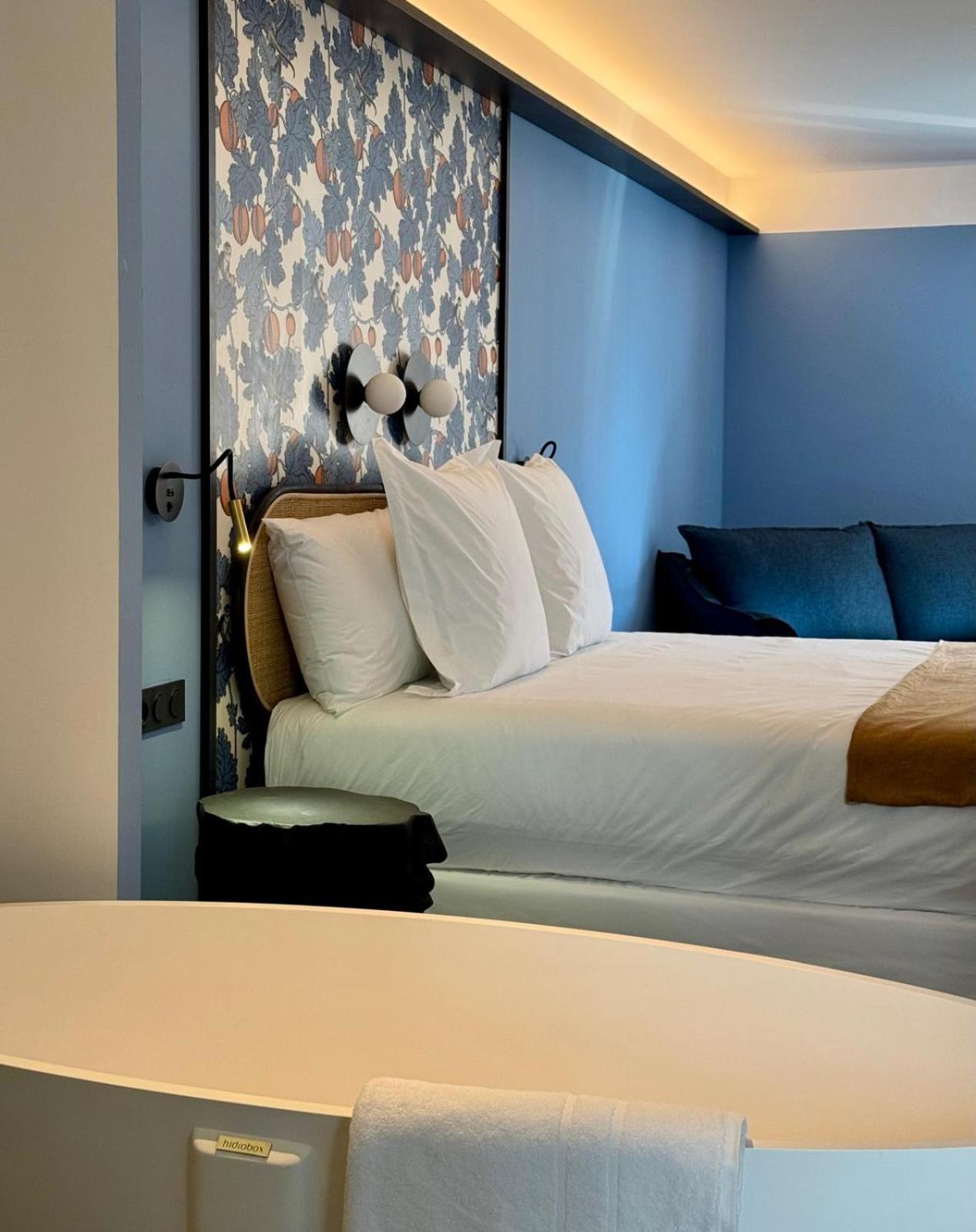 Hotel Divino & Apartments ฟิกวยเรส ภายนอก รูปภาพ