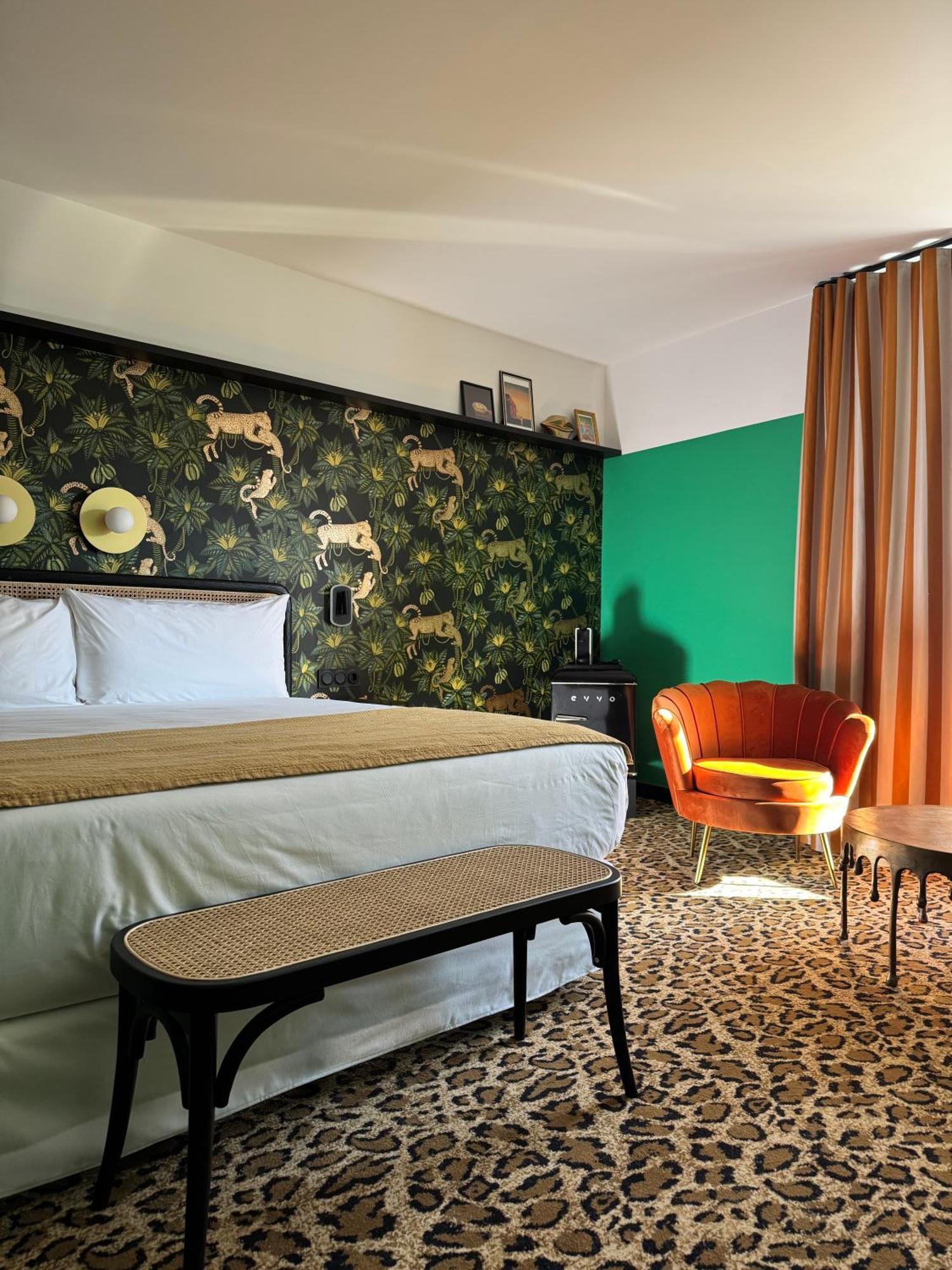 Hotel Divino & Apartments ฟิกวยเรส ภายนอก รูปภาพ